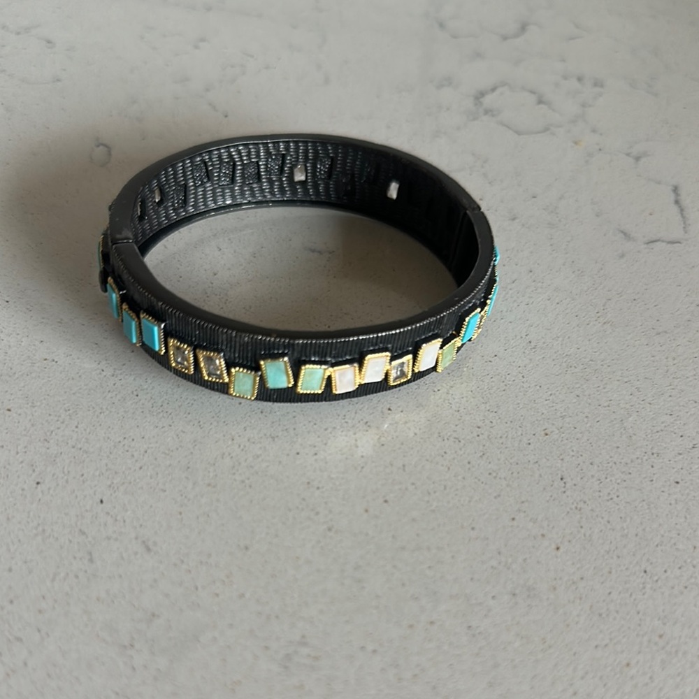 Elegant Black and Gold Bracelet